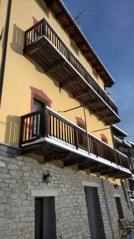 مبيت وإفطار Doues Maison Torrent المظهر الخارجي الصورة